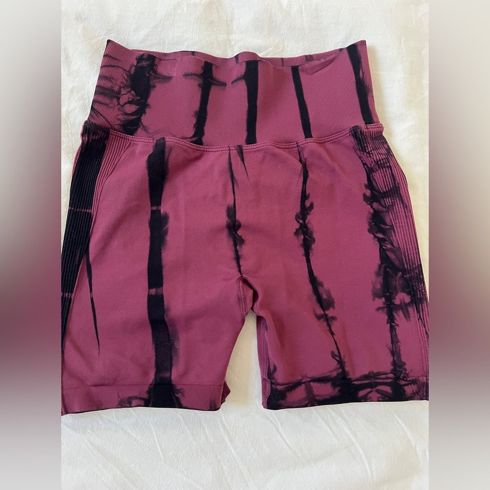 Women's High Waist workout seamless scrunch-booty Shorts